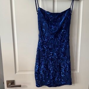 LUCY IN THE SKY Elegant Blue Sequin Dress